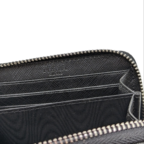 Prada Zippy Black Safiano Wallet - Picture 7 of 7